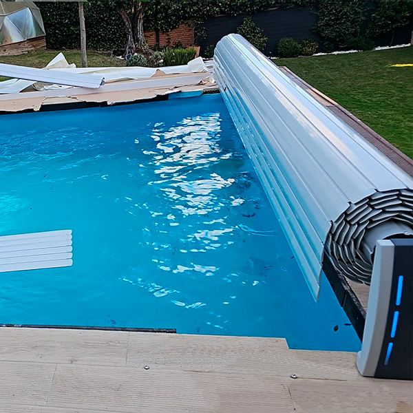 Cubierta automática elevada Bali instalada 1
